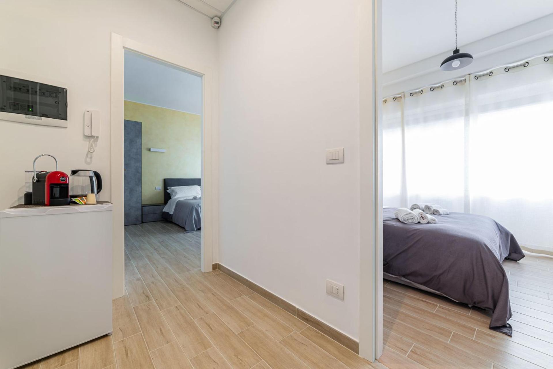 Al Teatro Rooms Бари Экстерьер фото
