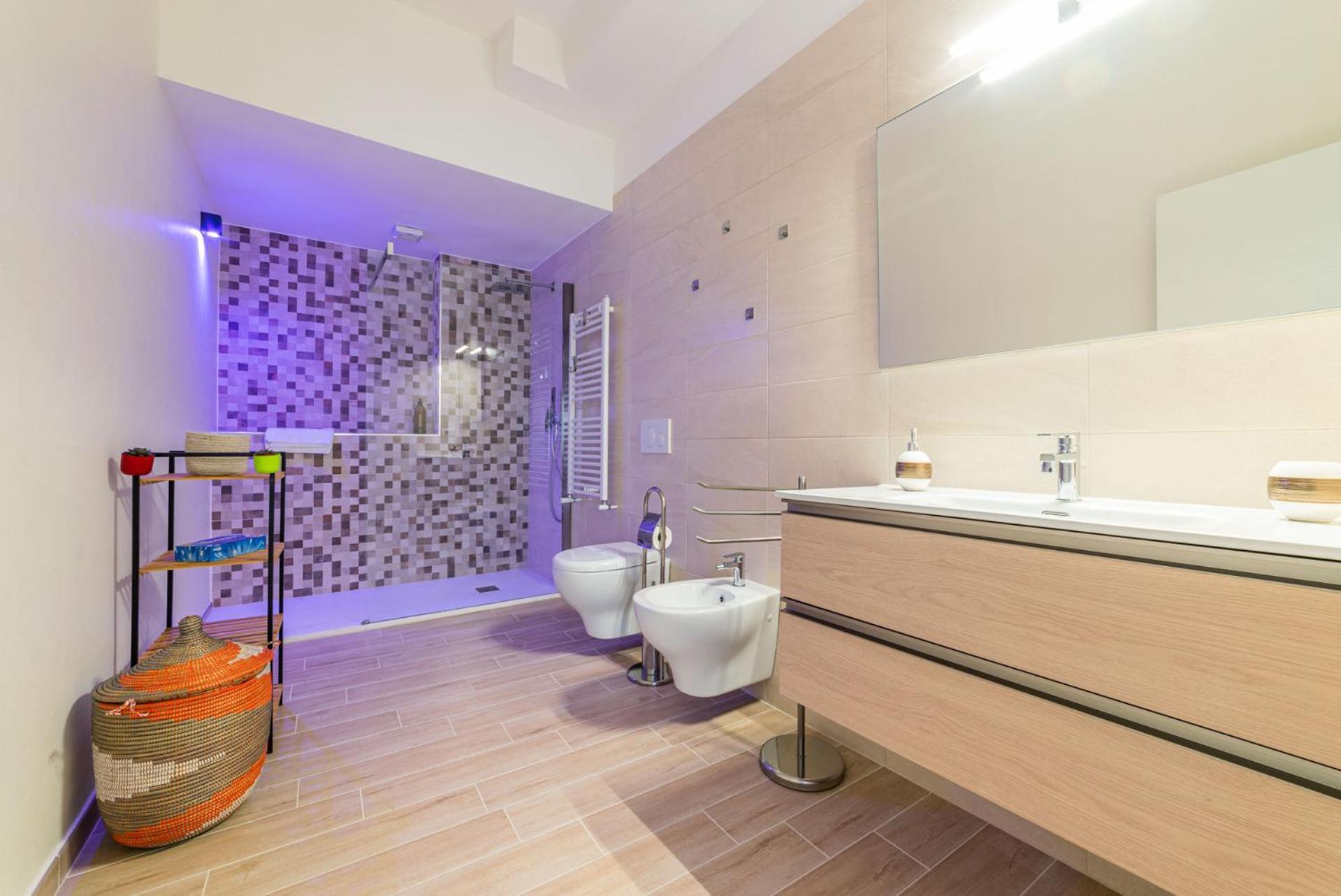 Al Teatro Rooms Бари Экстерьер фото